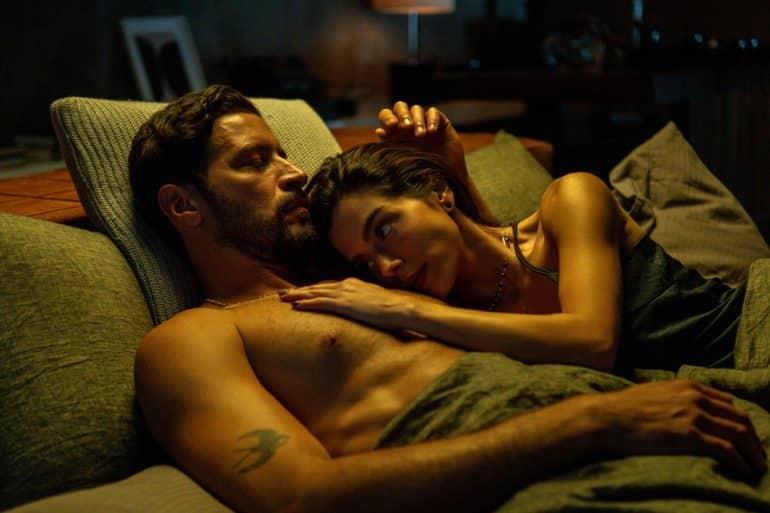 meilleurs thrillers sexuels sur Netflix édition 2024 brûlant la trahison à l'intérieur